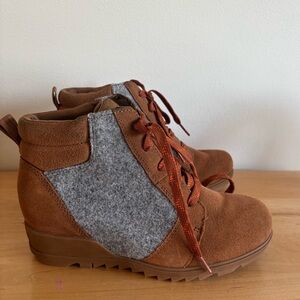 SOREL Evie Ankle Lace-up Wedge Platform Booties Tan Brown Gray Suede Size‎ 7
